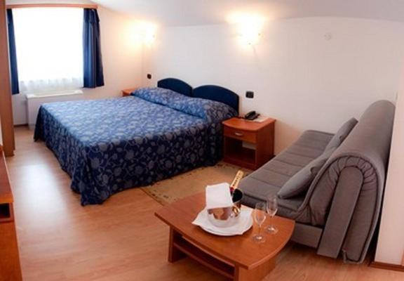 Hotel Makin Novigrad Istria Chambre photo