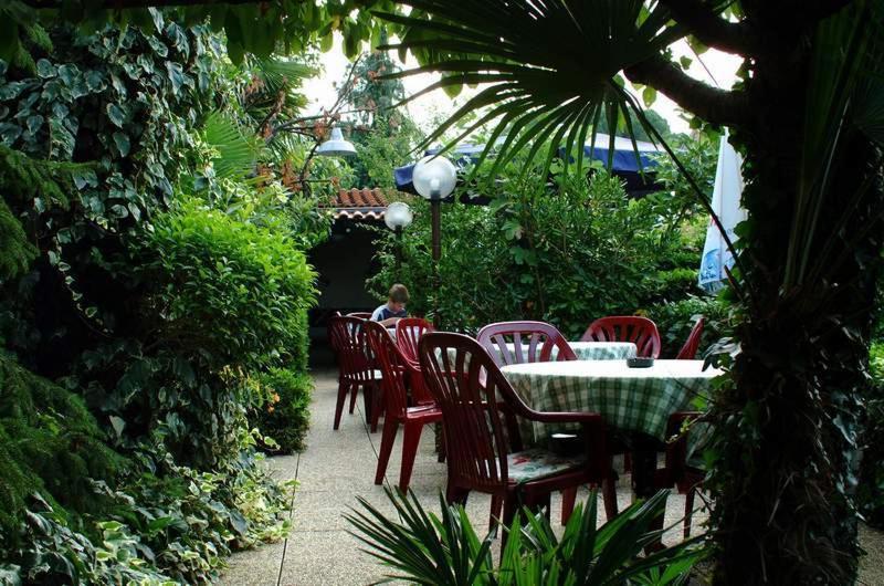 Hotel Makin Novigrad Istria Extérieur photo