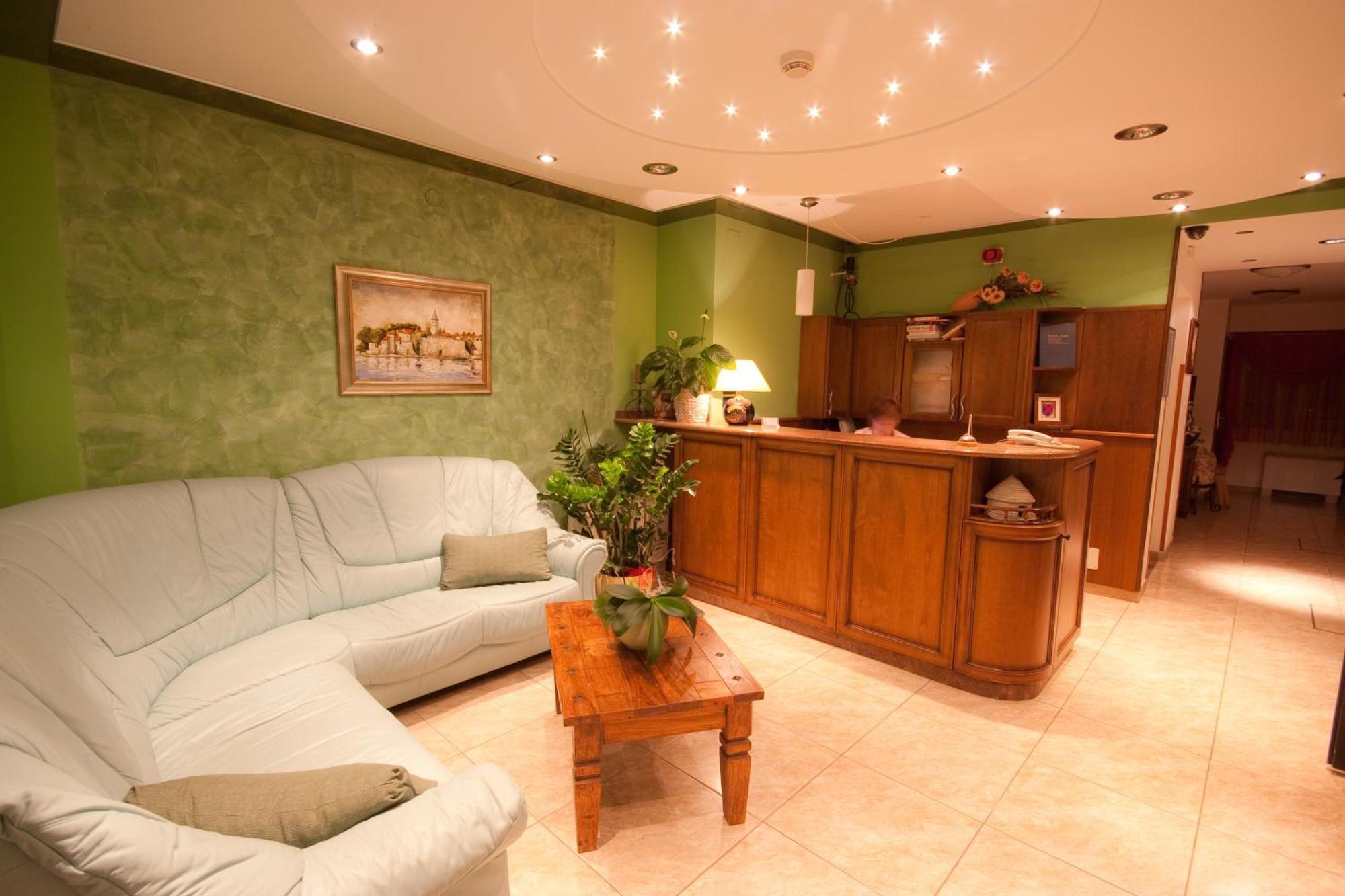 Hotel Makin Novigrad Istria Extérieur photo