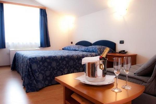 Hotel Makin Novigrad Istria Chambre photo